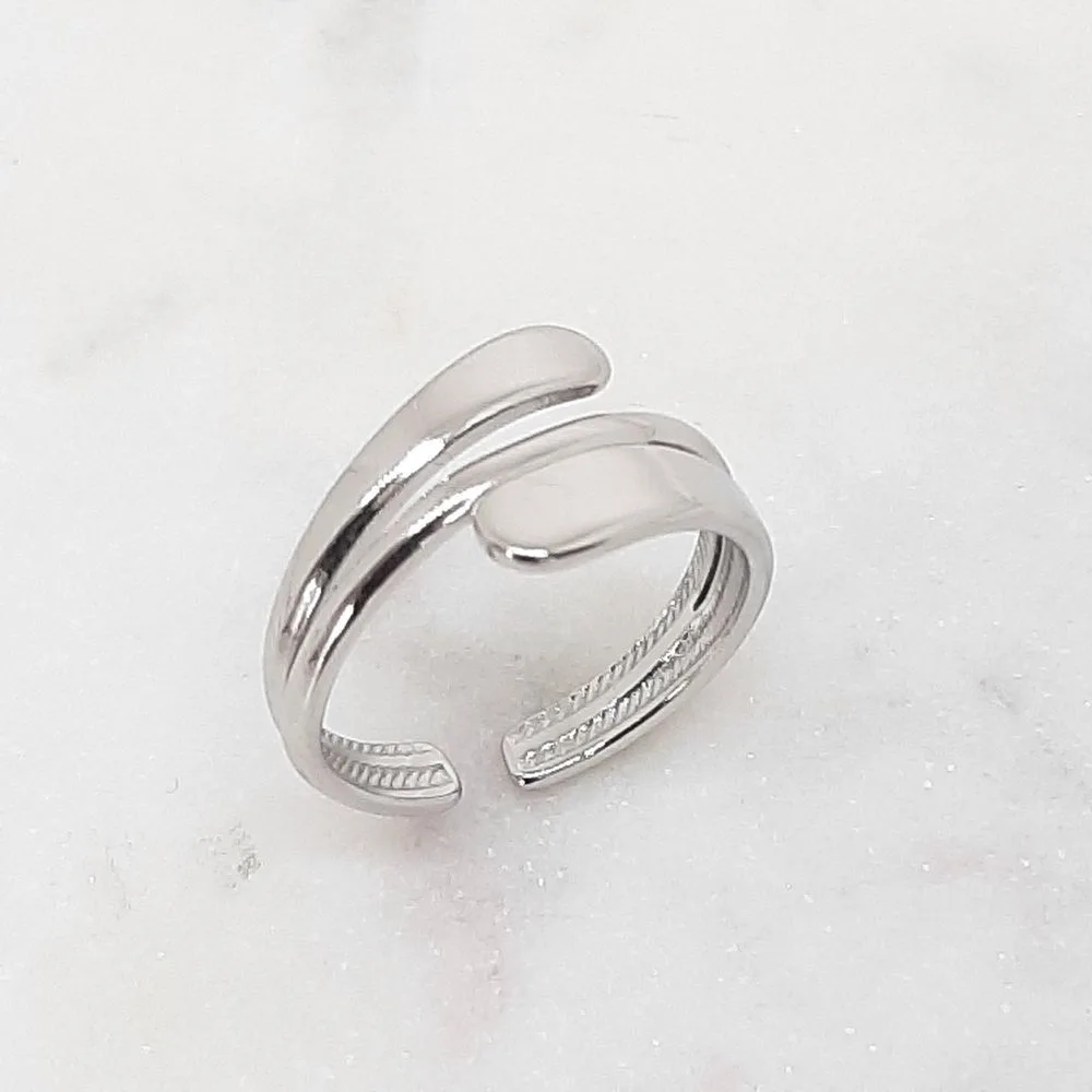 Bague croisée argentée en acier inoxydable MILE MILA