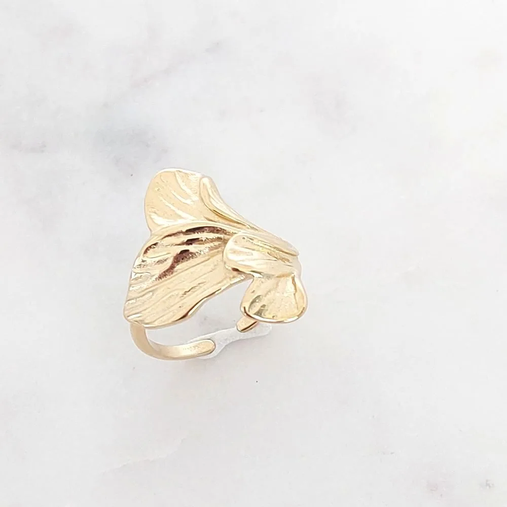 Bague feuillage dorée pour femme en acier inoxydable – Bijou fantaisie élégant et résistant