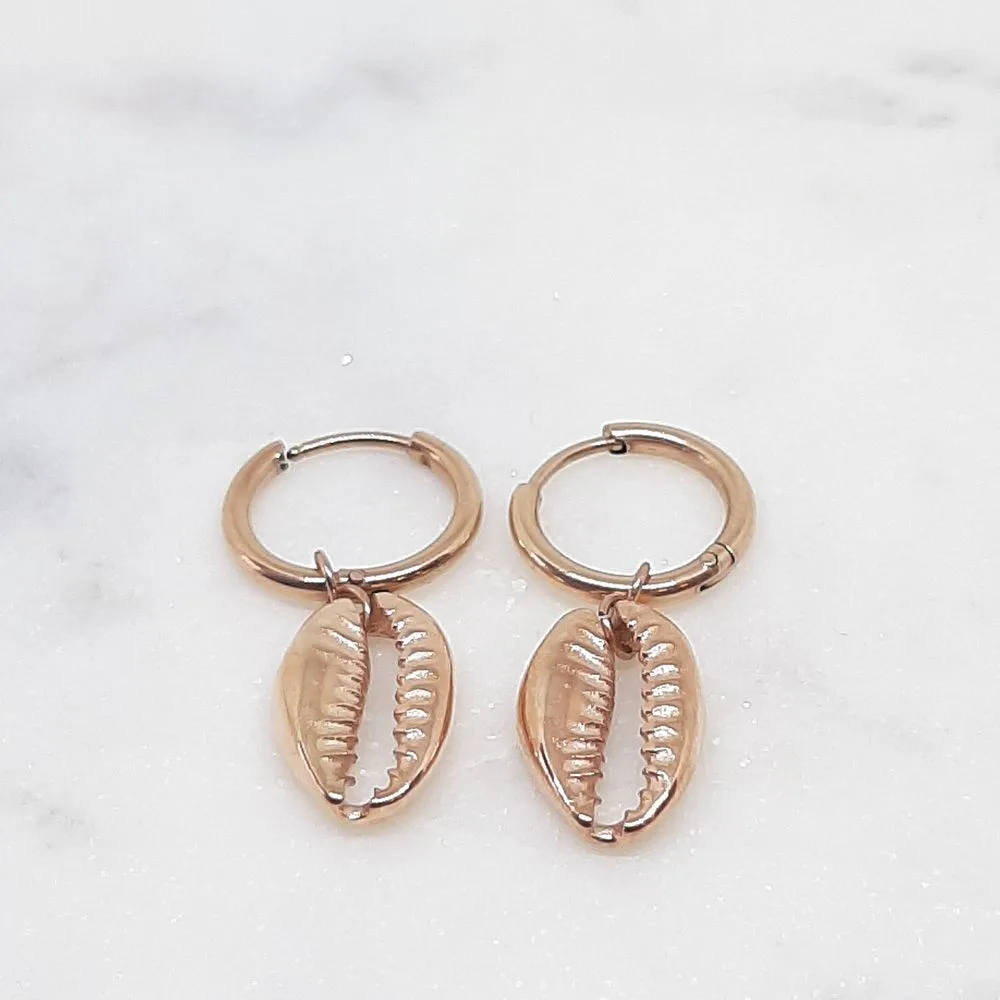 Boucles d'oreilles créoles coquillage (doré)