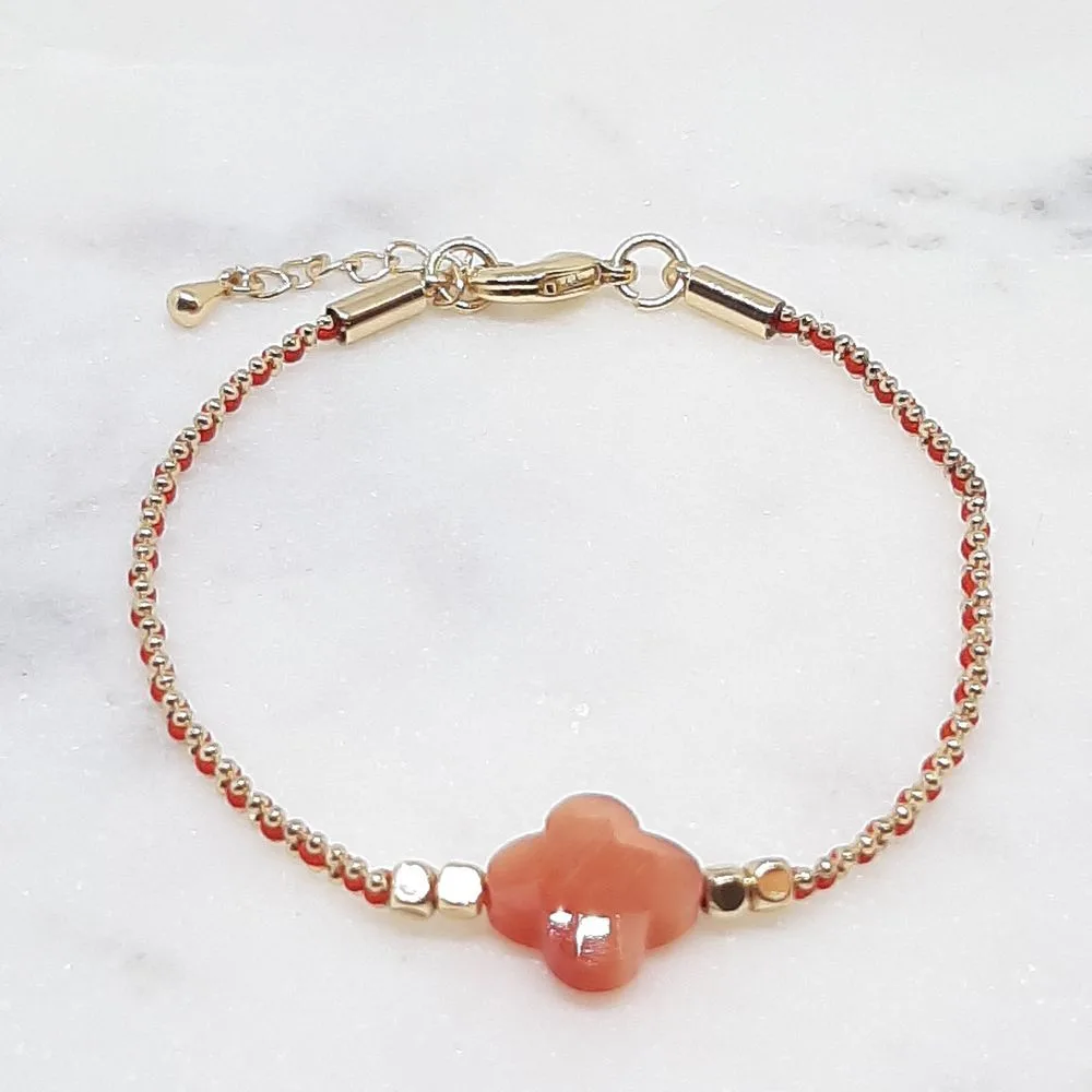 Bracelet trèfle facetté pierre rose