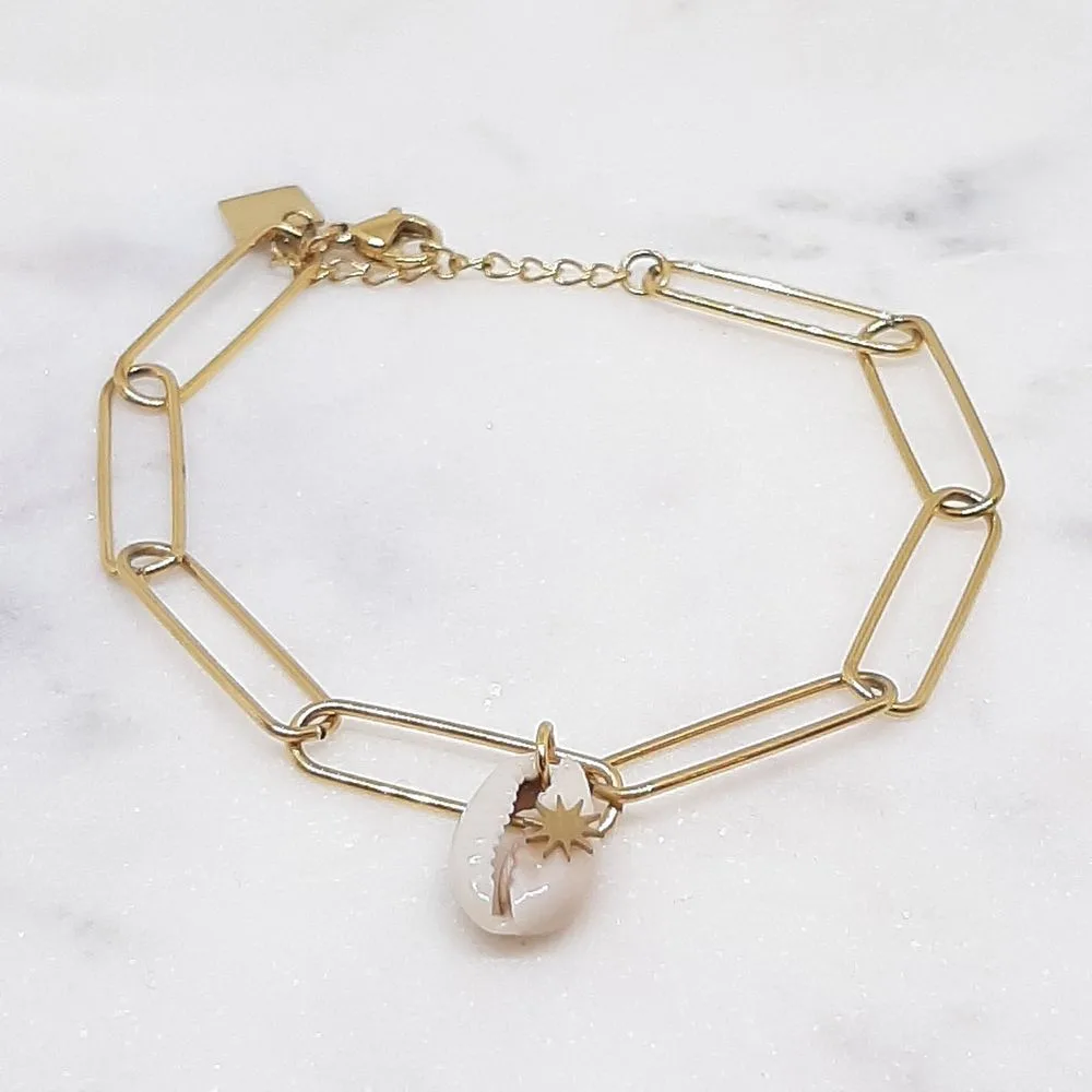Bracelet à maillons longs avec pendentif coquillage