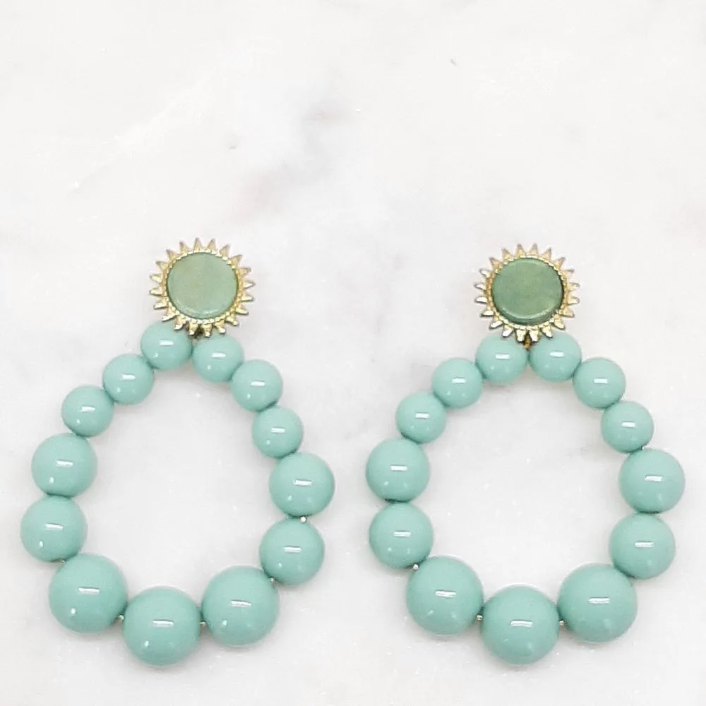 Boucles d'oreilles créoles résine vert/doré